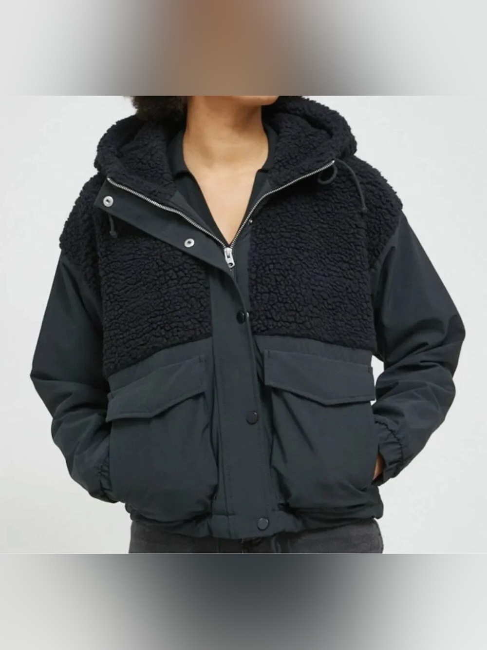 ABERCROMBIE & FITCH CROPPED WINTERIZED TRAVELER JACKET